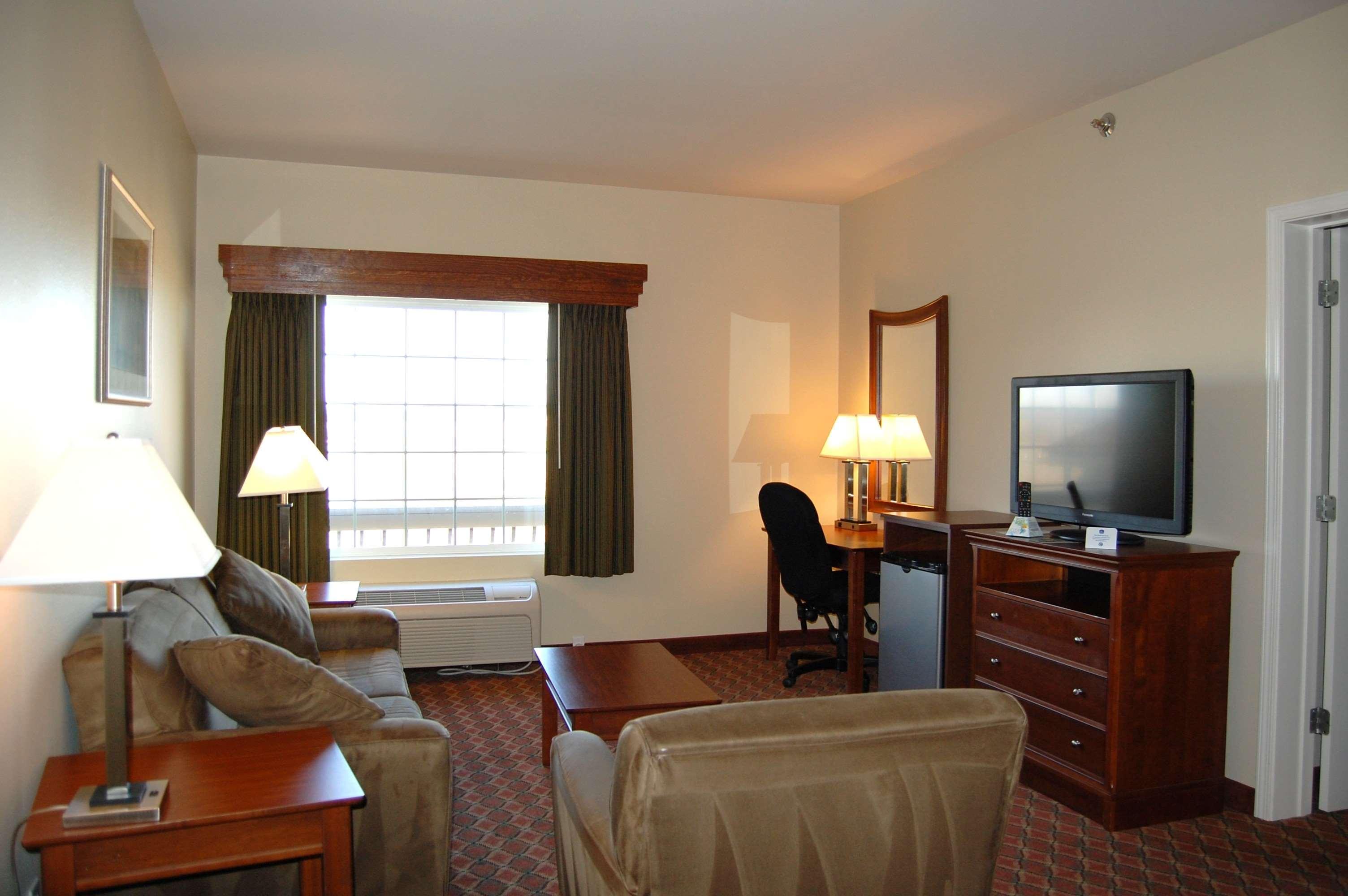 Best Western Plus Midamerica Hotel Mascoutah Exteriör bild